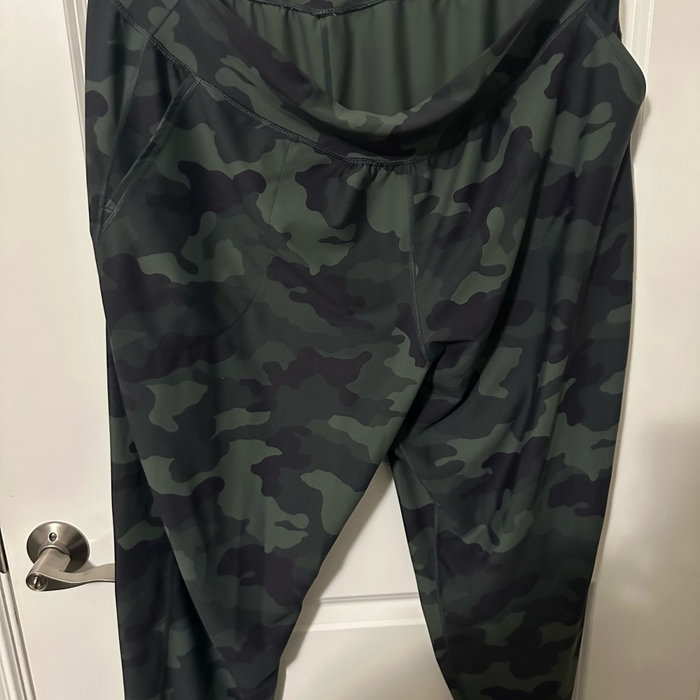 Old Navy Green Camouflage Joggers and sports bra top